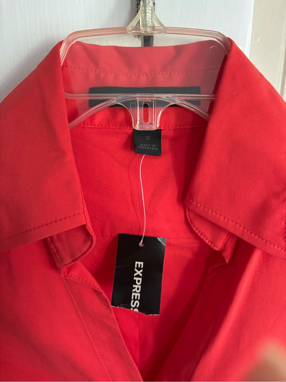 NWT Beautiful Express Design Studio
Coral Red Button Front Long-sleeve. - Picture 2 of 9